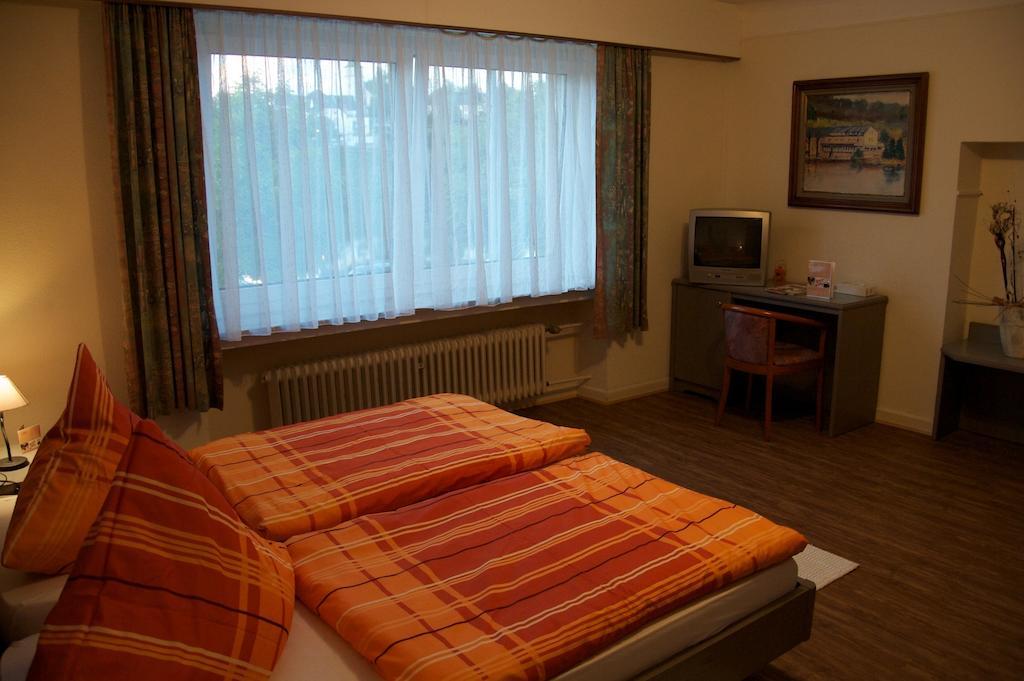 Auberge Du Chateau Stadtbredimus Δωμάτιο φωτογραφία